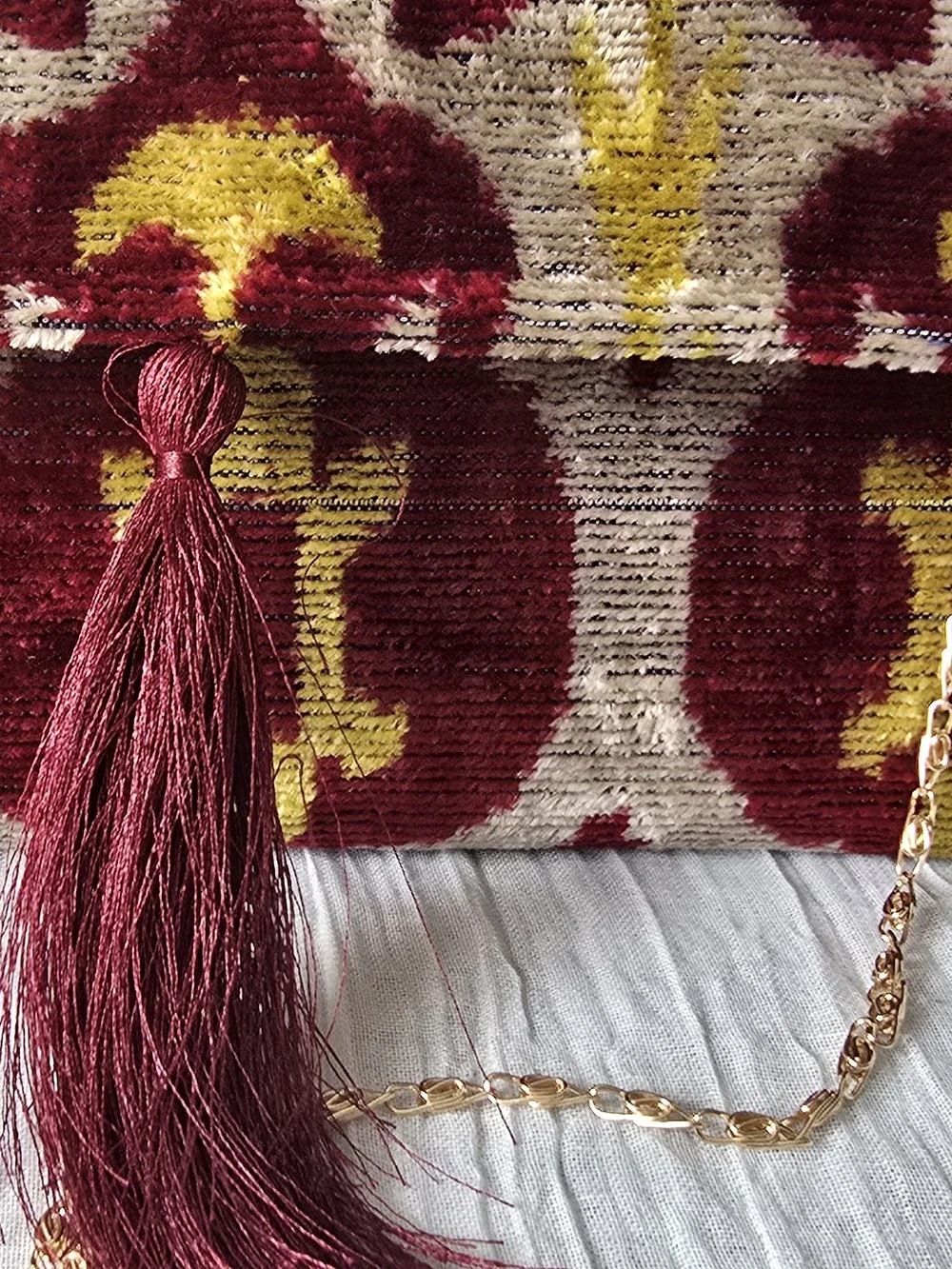 Uzbek SILK VELVET ALO BAHMAL Red Patterned Tassel Fold-Over Clutch